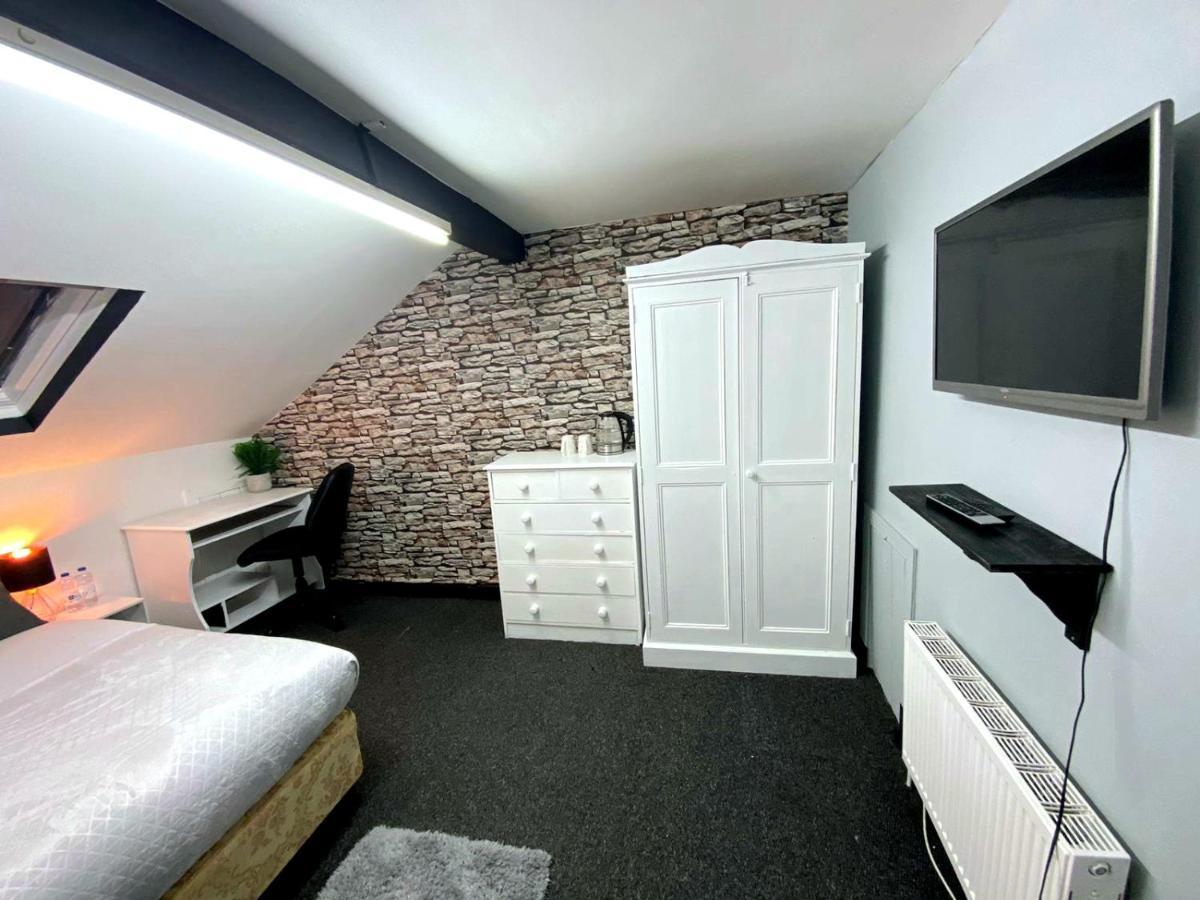 Hotel Townhouse 105 Huddersfield Esterno foto