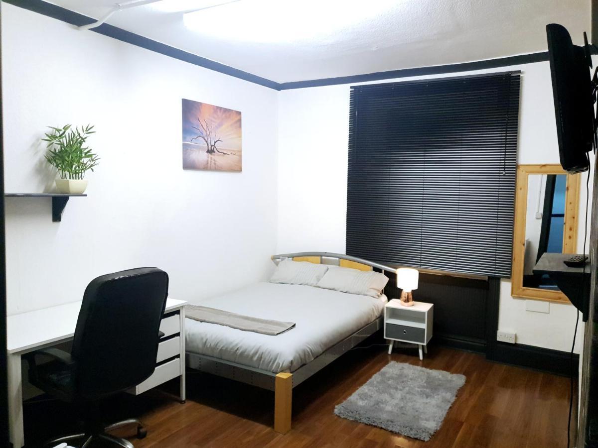 Hotel Townhouse 105 Huddersfield Esterno foto